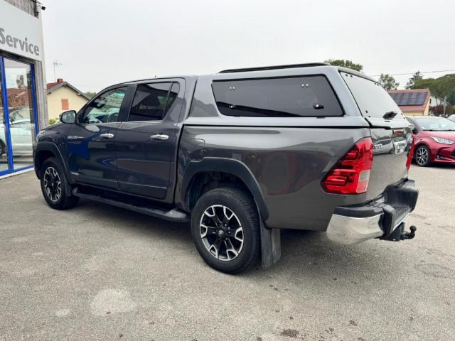 Toyota Hilux image 9
