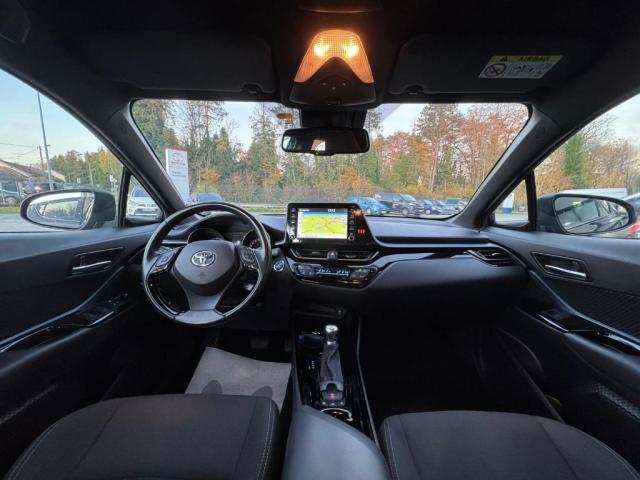 Toyota C-Hr image 6