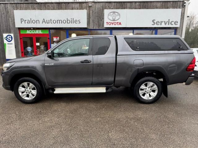 Toyota Hilux image 3