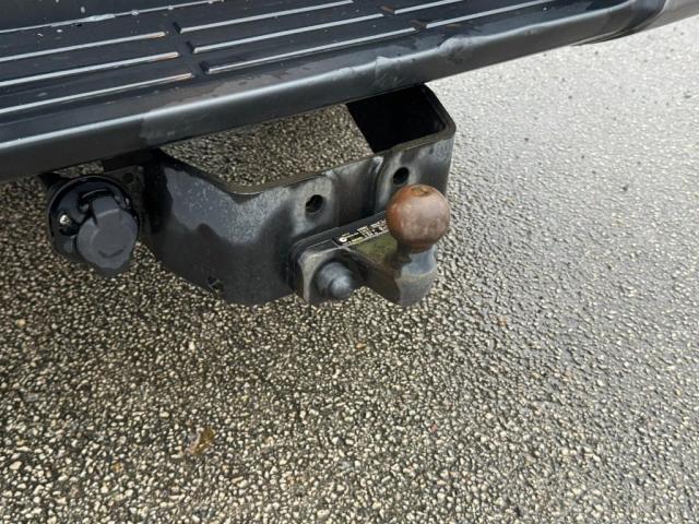 Toyota Hilux image 4