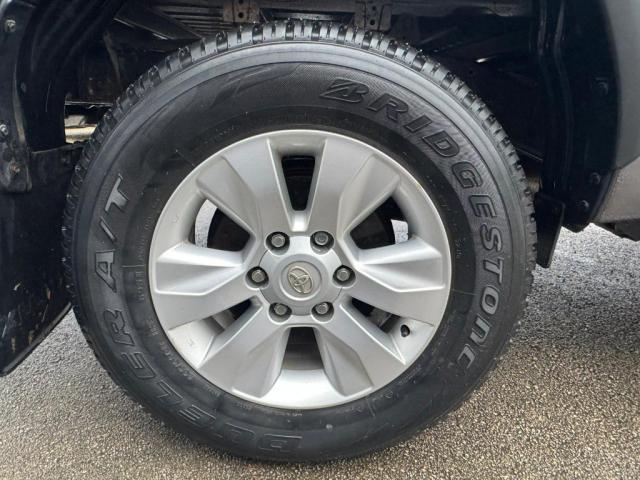 Toyota Hilux image 6