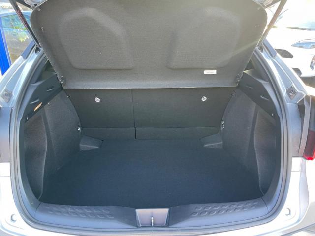 Toyota C-Hr image 7