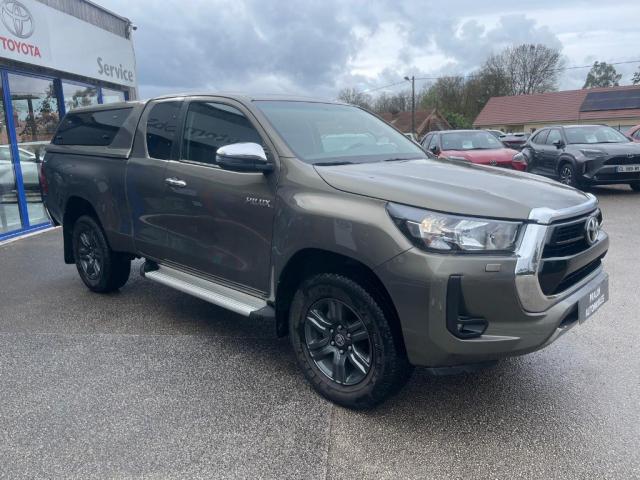 Toyota Hilux image 3