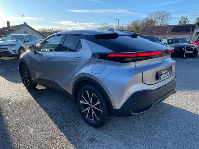 Toyota C-Hr image 4