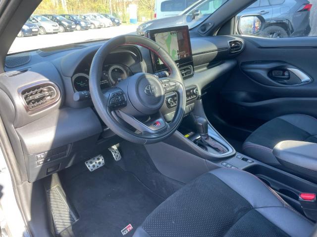 Toyota Yaris image 8