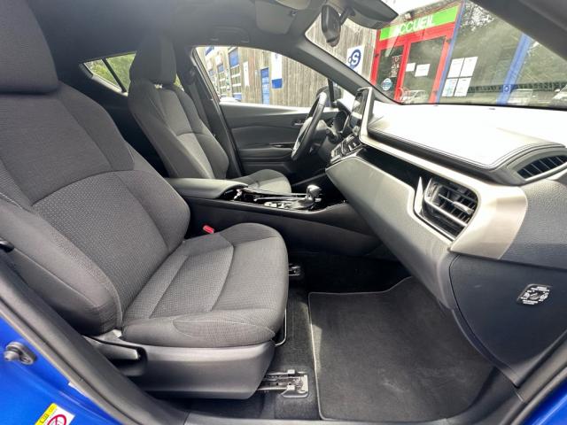 Toyota C-Hr image 4