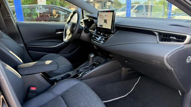 Toyota Corolla Touring Sports image 1