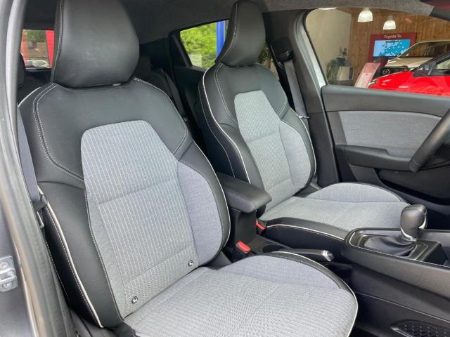 Renault Clio image 6