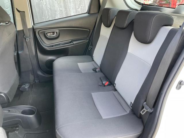 Toyota Yaris image 8