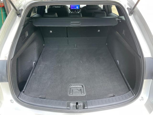 Toyota Corolla Touring Sports image 3