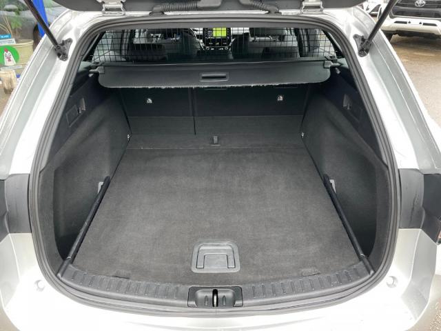 Toyota Corolla Touring Sports image 7