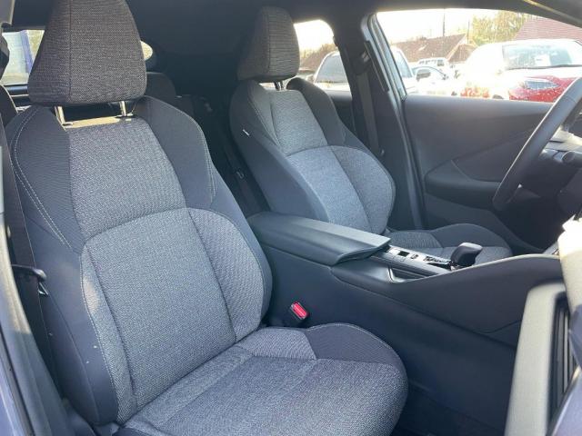 Toyota C-Hr image 4