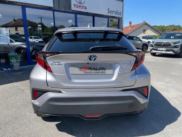 Toyota C-Hr image 2