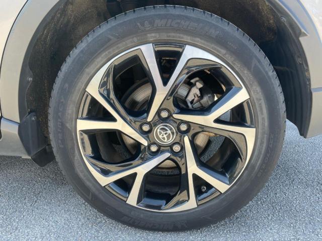 Toyota C-Hr image 7
