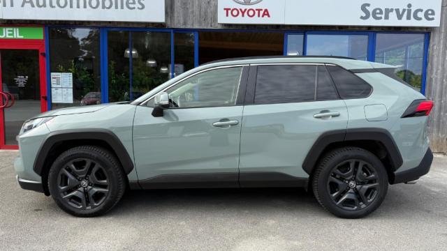 Toyota Rav4 image 9