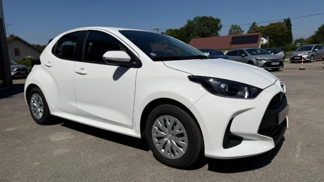 Toyota Yaris image 2