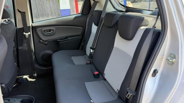 Toyota Yaris image 3