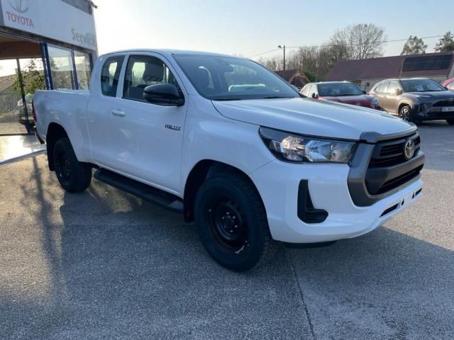 Toyota Hilux image 6