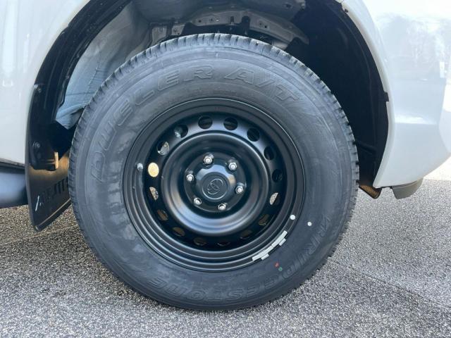 Toyota Hilux image 3