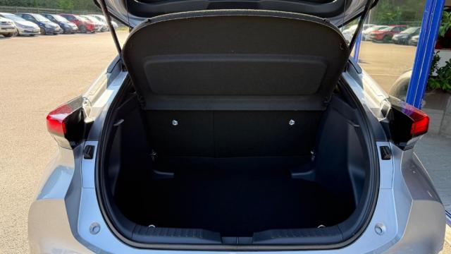 Toyota C-Hr image 3