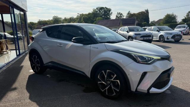 Toyota C-Hr image 9