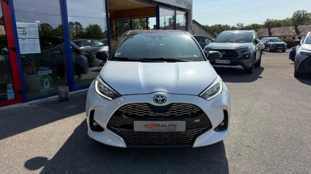 Toyota Yaris image 3