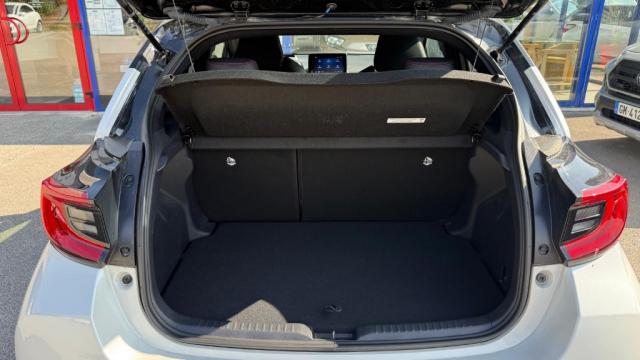 Toyota Yaris image 8