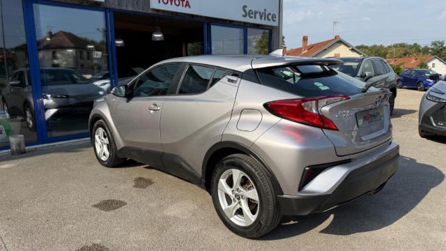 Toyota C-Hr image 9