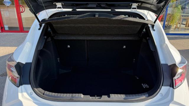 Toyota Corolla image 8