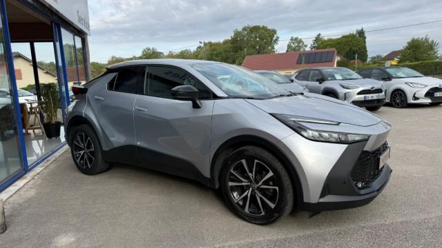 Toyota C-Hr image 6