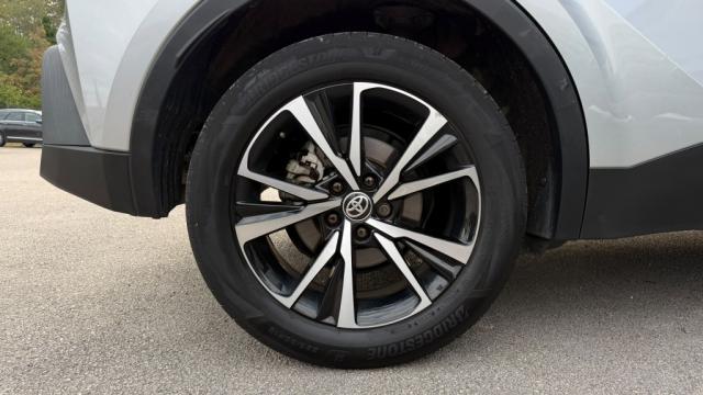 Toyota C-Hr image 4