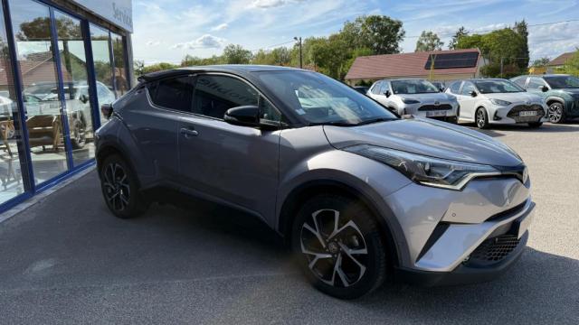 Toyota C-Hr image 2
