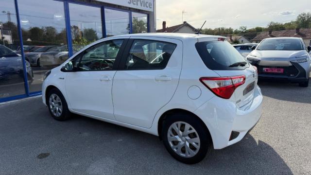 Toyota Yaris image 2