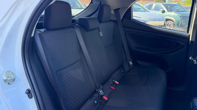 Toyota Yaris image 2