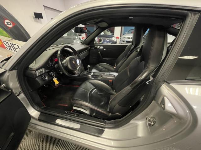Porsche 911 image 7