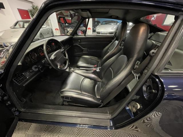 Porsche 911 image 9