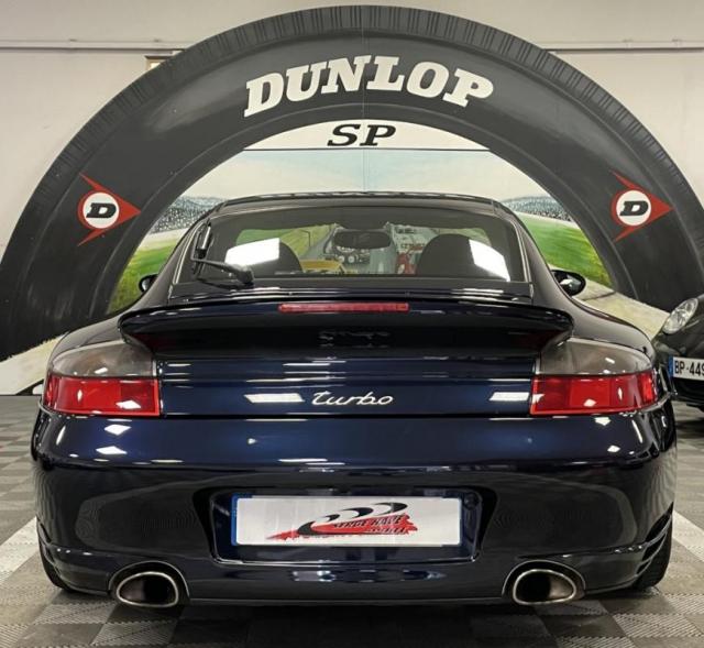 Porsche 911 image 2