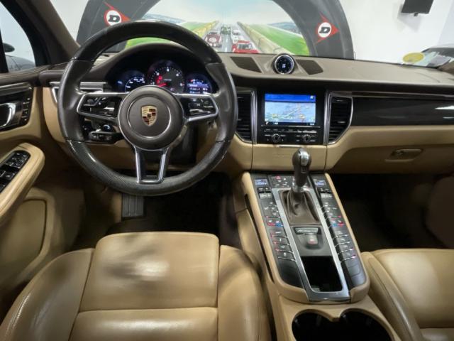 Porsche Macan image 1
