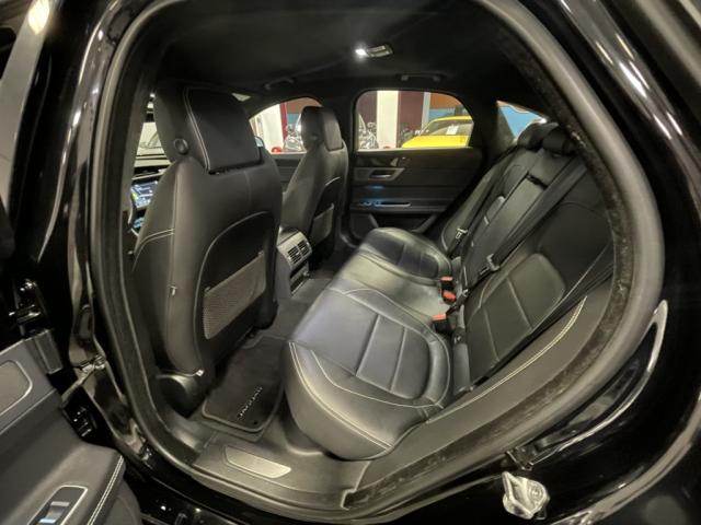 Jaguar Xf image 9