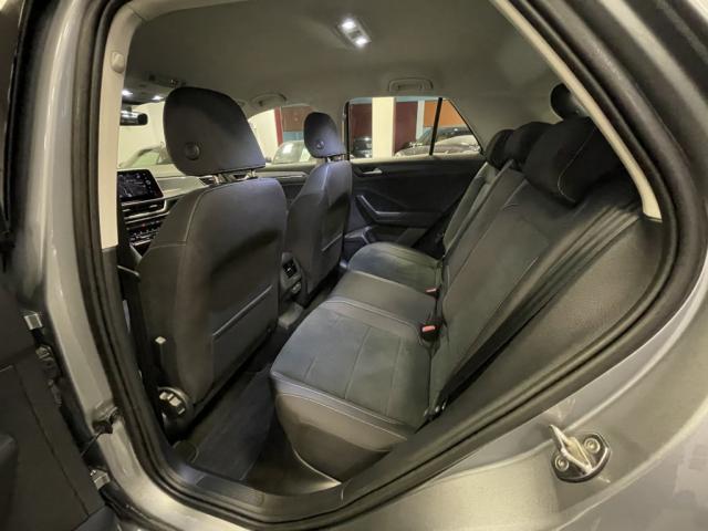 Volkswagen T-Roc image 2