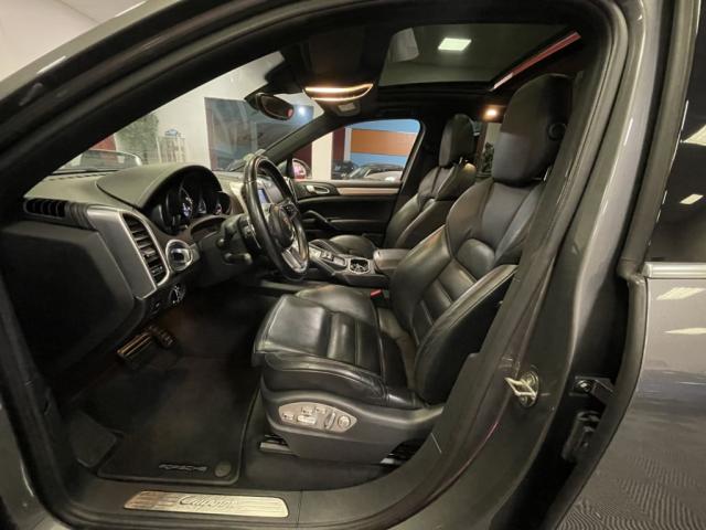 Porsche Cayenne image 2