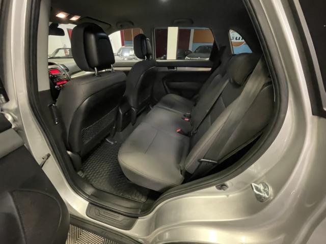 Kia Sorento image 4