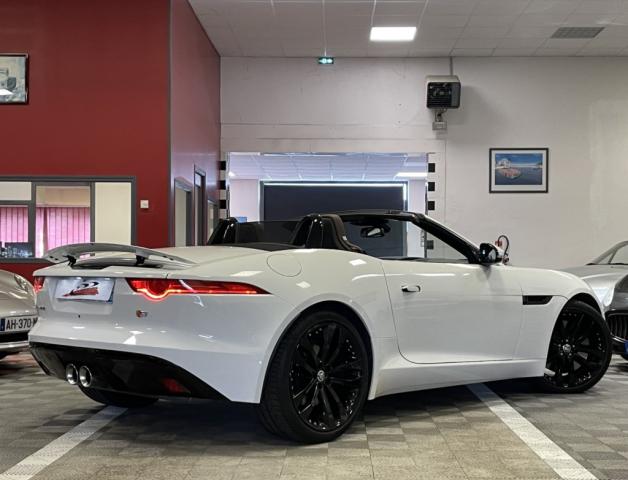 Jaguar F-Type image 4
