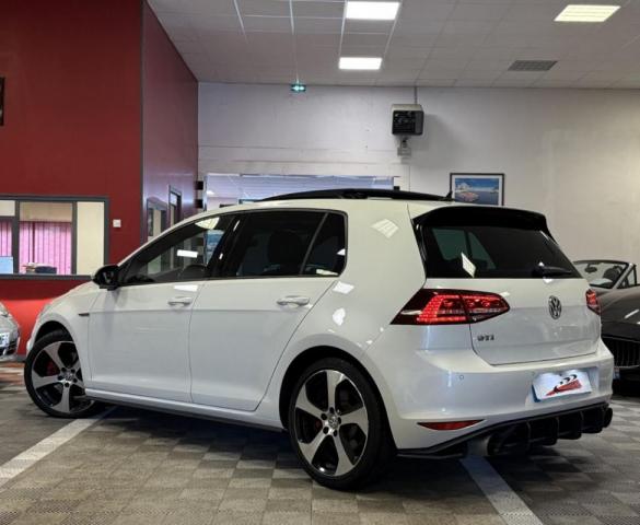 Volkswagen Golf image 1