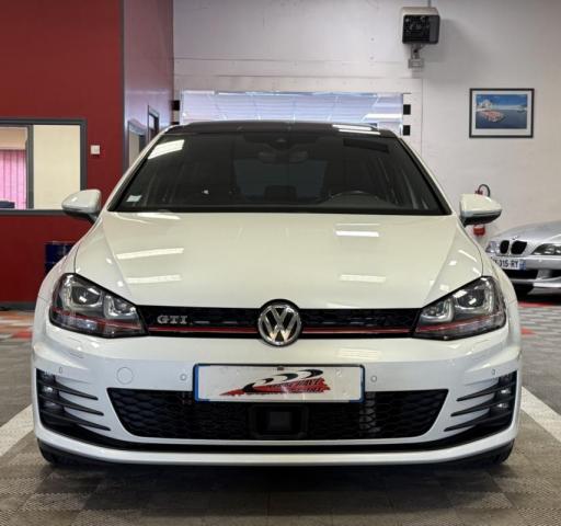Volkswagen Golf image 9