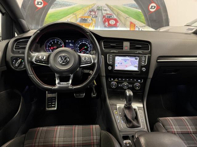 Volkswagen Golf image 7