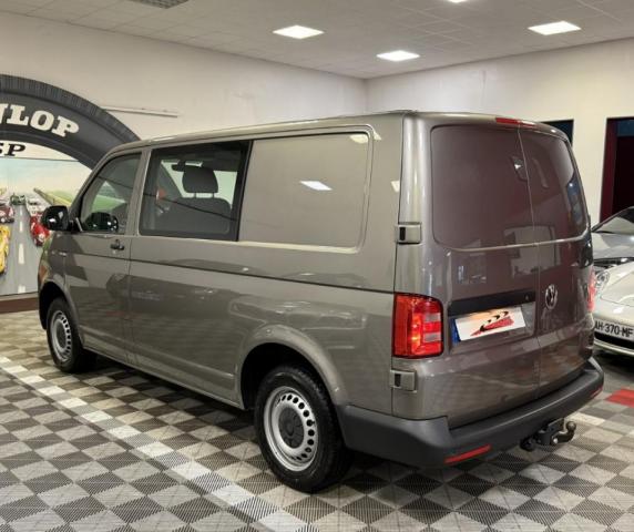 Volkswagen Transporter image 2