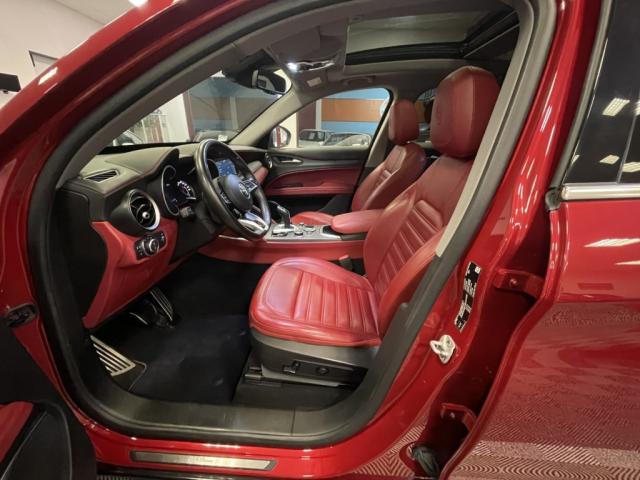 Alfa Romeo Stelvio image 4