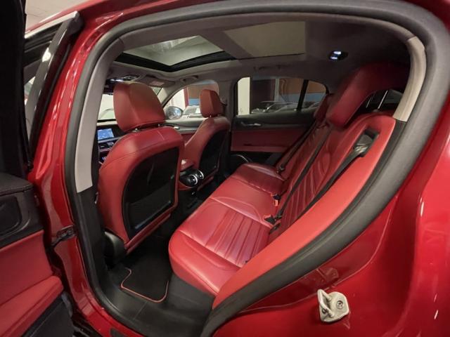 Alfa Romeo Stelvio image 3