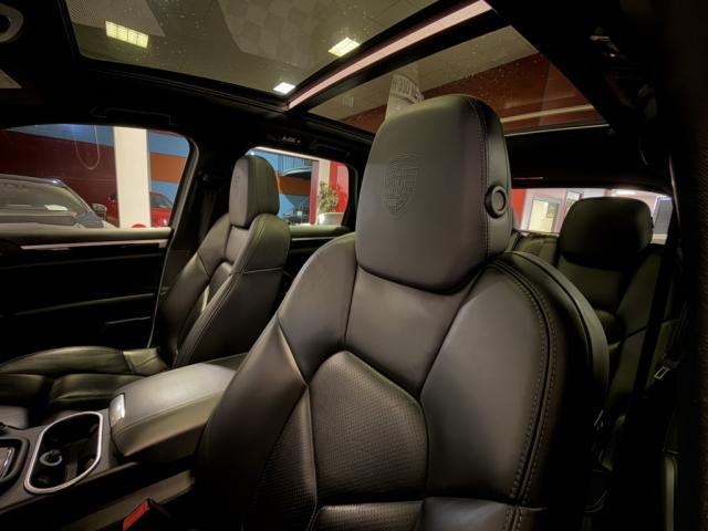Porsche Cayenne image 8